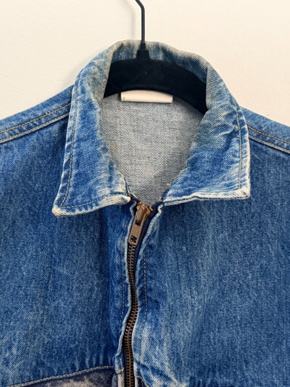 VINTAGE 80'S GUESS DENIM SKATER VEST SMALL - Picture 2 of 10